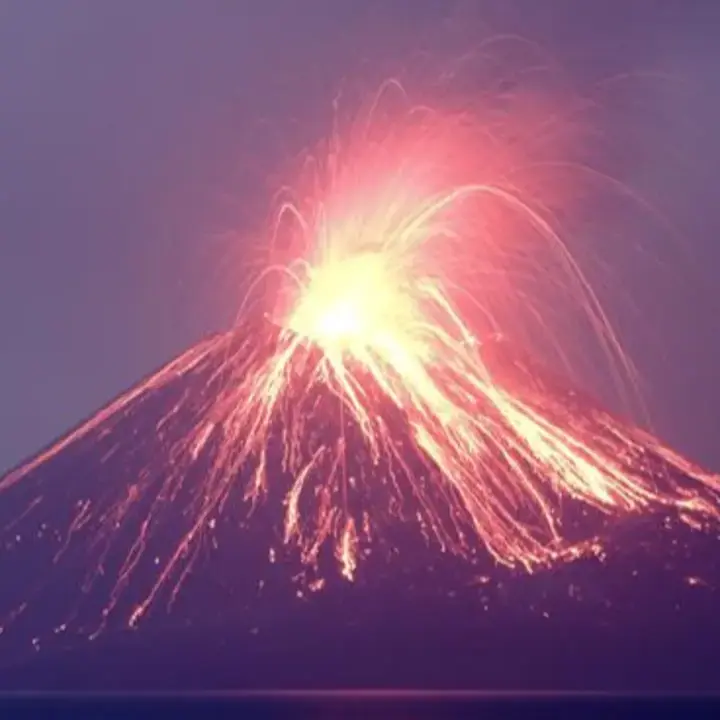 BMKG: Potensi Tsunami Akibat Erupsi Gunung Anak Krakatau Masih Belum Bisa Dipantau