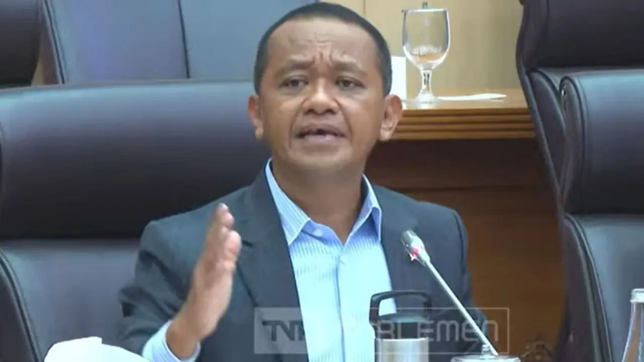 Bahlil Tegaskan Stok BBM Aman Usai Muncul Antrean Panjang di SPBU