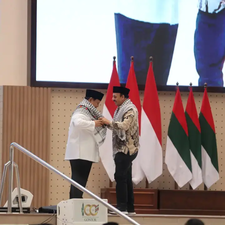 Prabowo Gaungkan Free Palestine di Gontor: Kita Harus Kuat