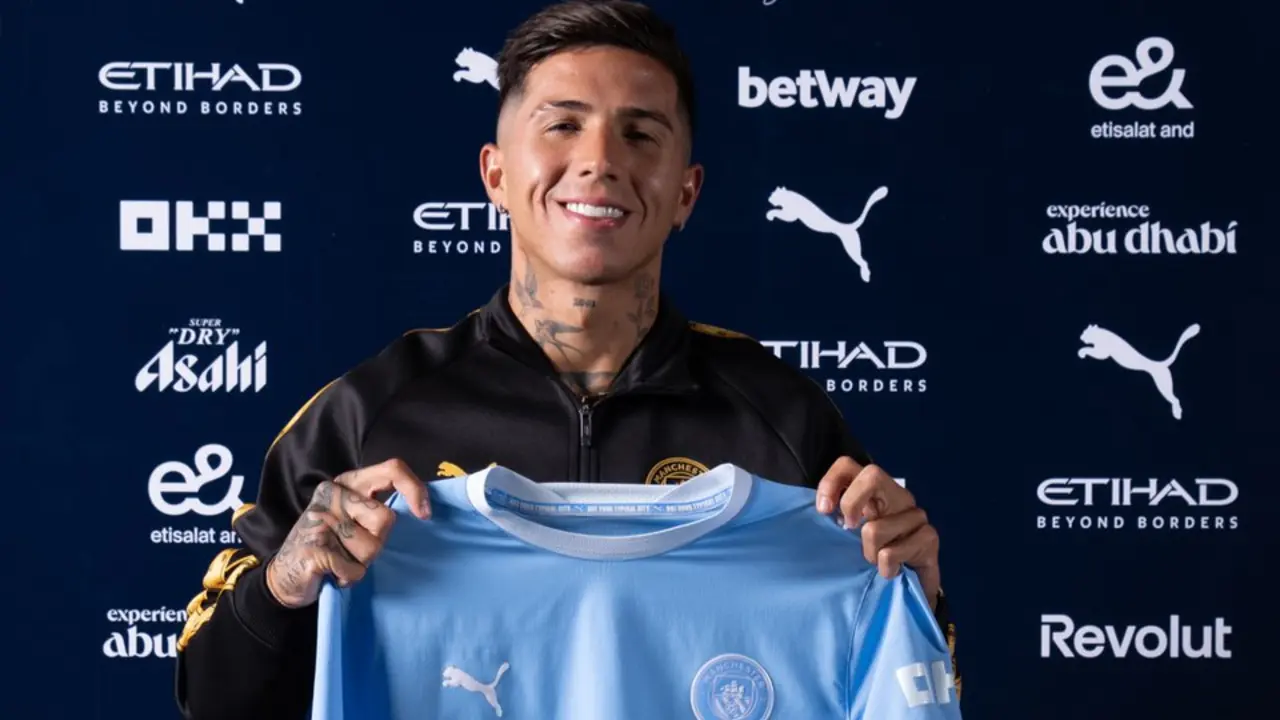 Enzo Fernandez, pemain anyar Manchester City