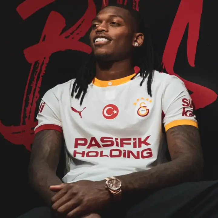 Rafael Leao Cetak Fenomena, 50.000 Jersey Galatasaray Ludes dalam 3 Hari