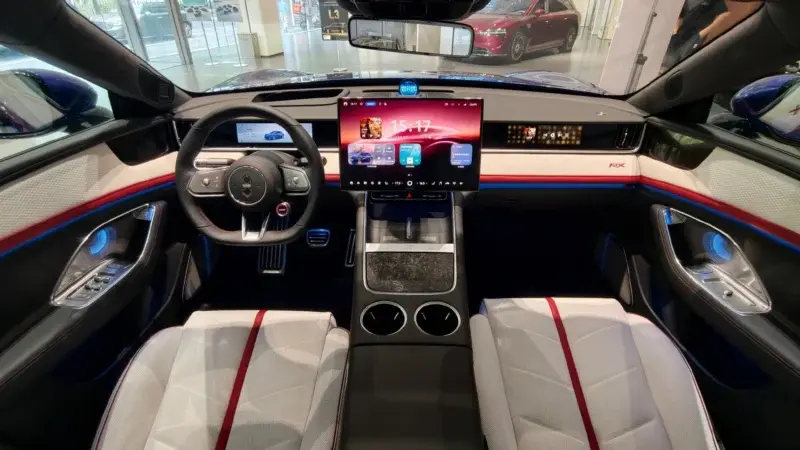 Interior Luxeed RX