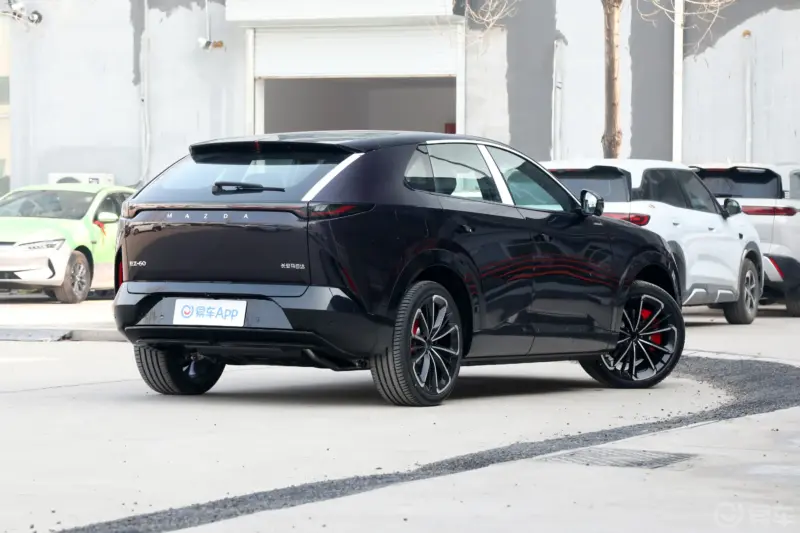Mazda CX-6e
