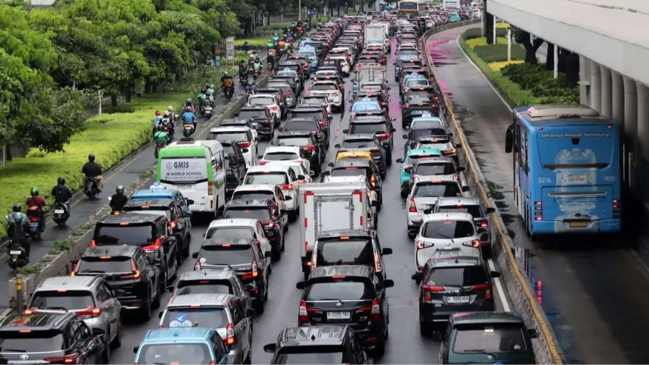 Ganjil Genap Jakarta Mulai Dievaluasi, Begini Nasib Mobil Listrik dalam Kebijakan Baru Pemprov DKI