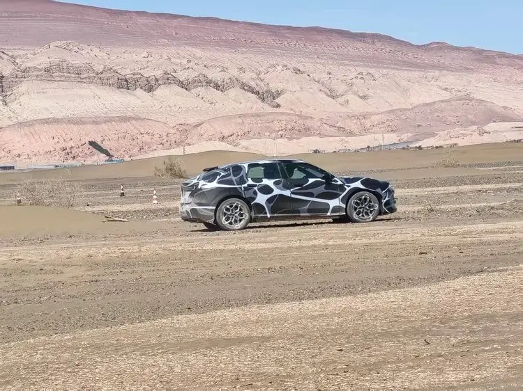 Aiva ME7.