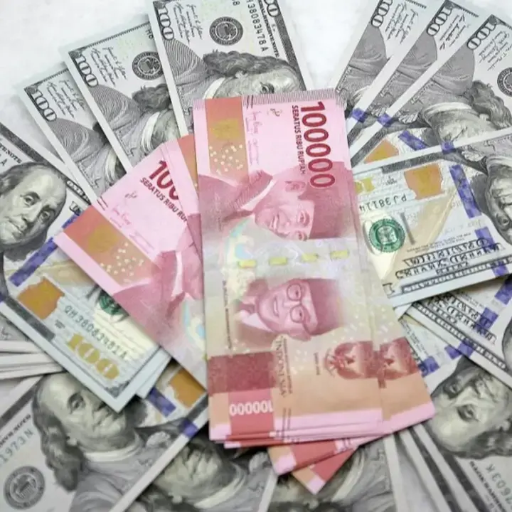 Rupiah Hari Ini Menguat 0,25% ke Rp17.705 per Dolar AS, The Fed Jadi Sorotan