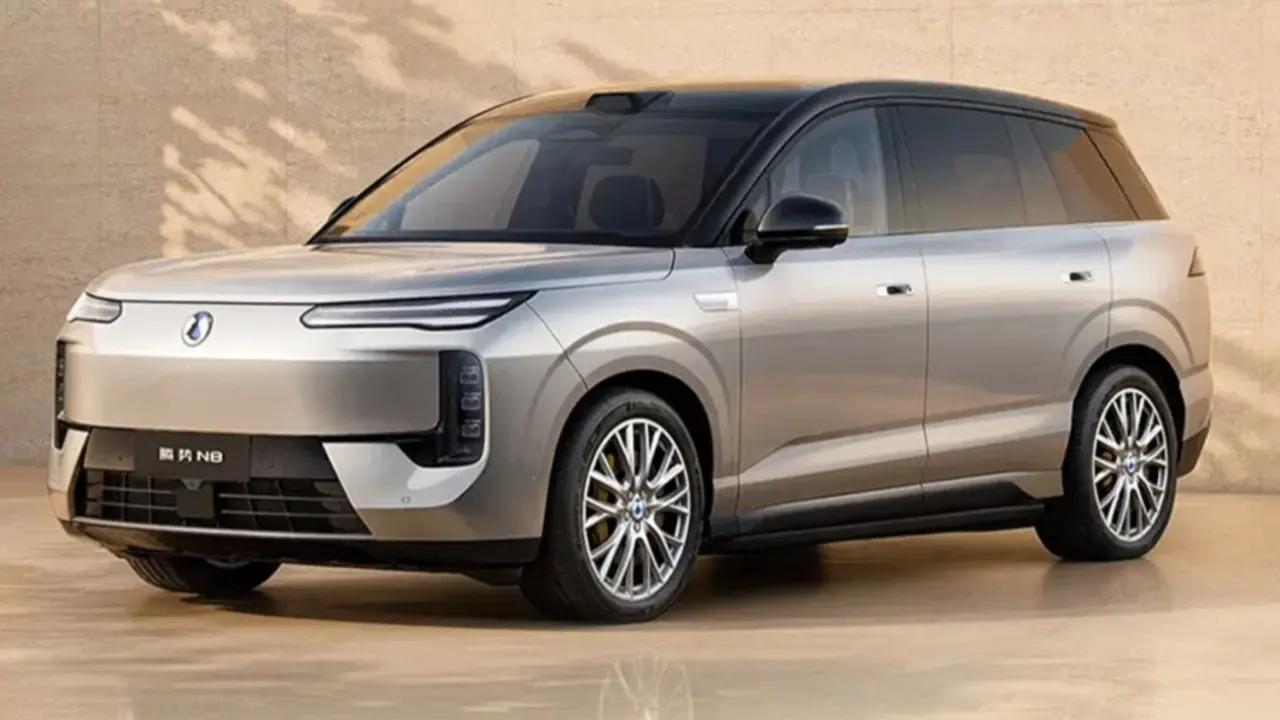 BYD Denza N8