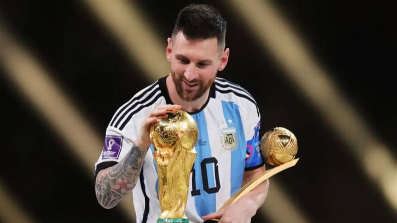 Lionel Messi elus trofi Piala Dunia