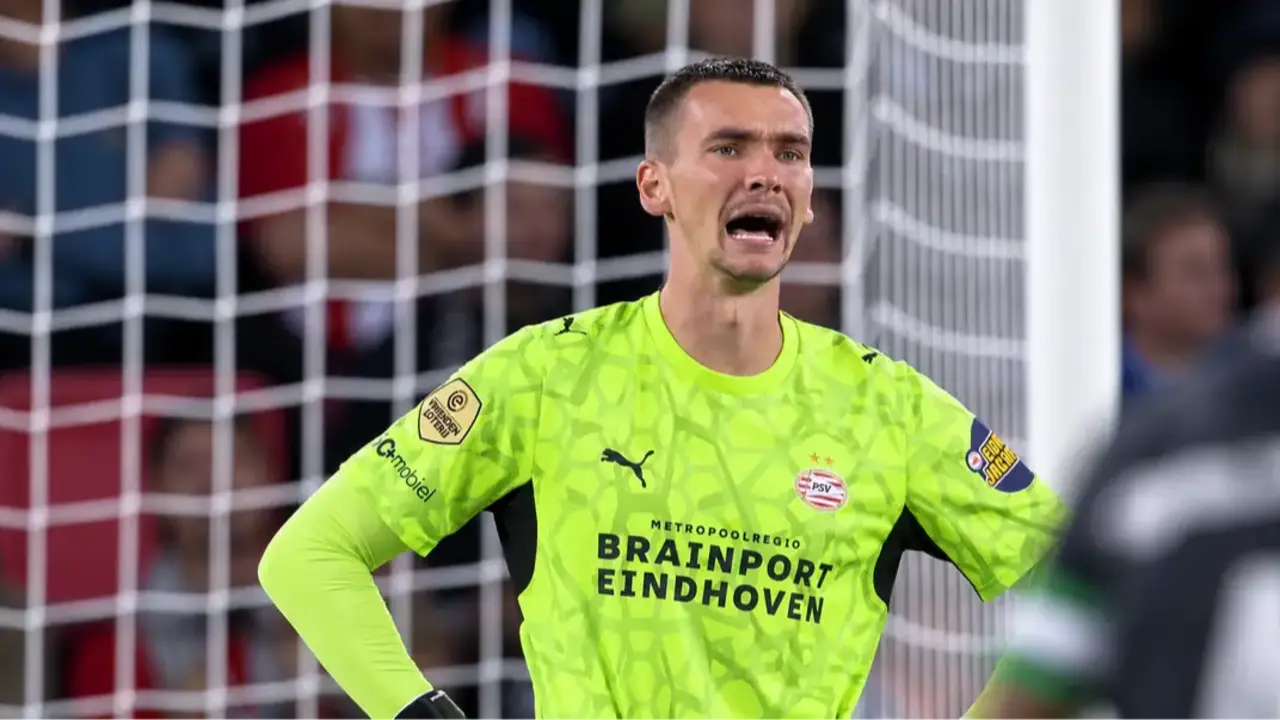 Blunder Fatal Kiper PSV Matej Kovar, Langsung Ucapkan Kata Ini