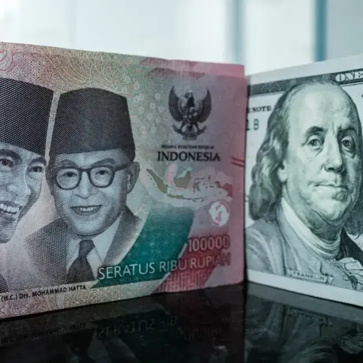 Rupiah Spot Melemah 0,23% ke Rp 17.651 per Dolar AS