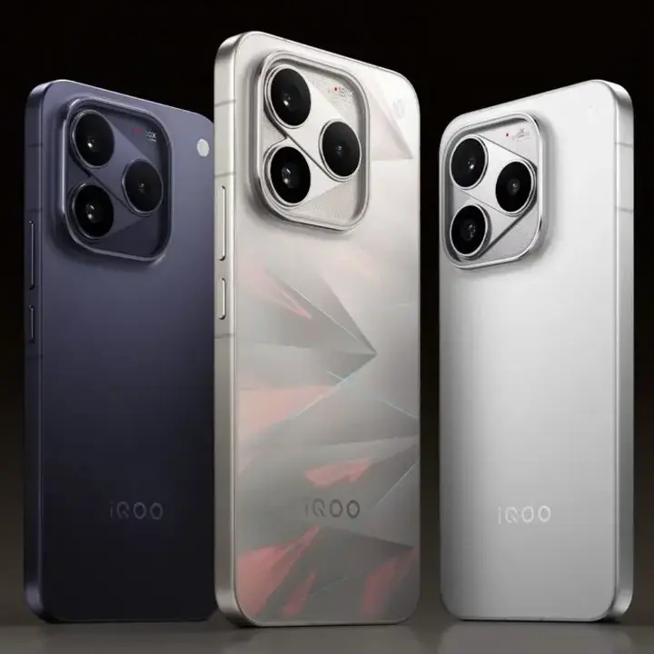 iQOO 16 Resmi Meluncur dengan Layar 10.000 Nit dan Baterai 8.400mAh