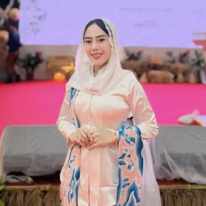 Profil Kanaya Whu, Vokalis Emka 9 yang Tutup Usia Setelah Berjuang Melawan Kanker