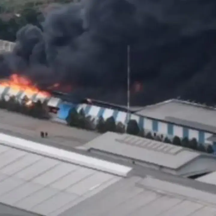 Pabrik Speaker di Nganjuk Terbakar, Kerugian Ditaksir Rp10 Miliar