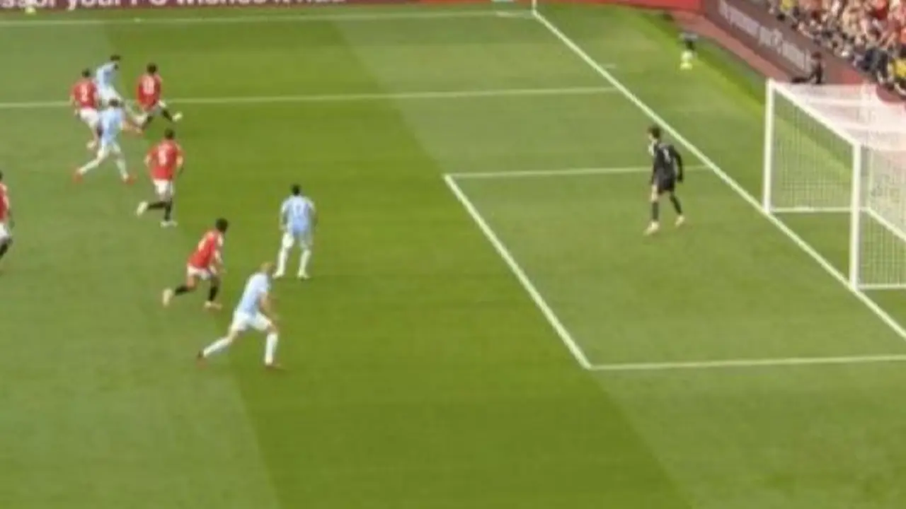 Kontroversi Goal Haaland ke gawang MU