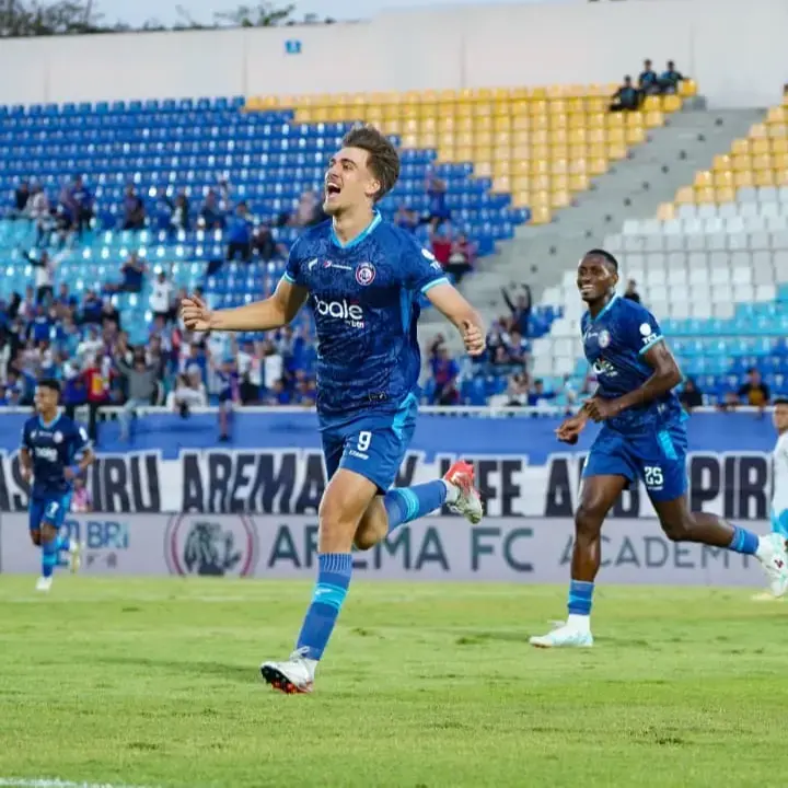 Debut Manis Mauro Zijlstra di Arema FC, Langsung Cetak Gol di BRI Super League
