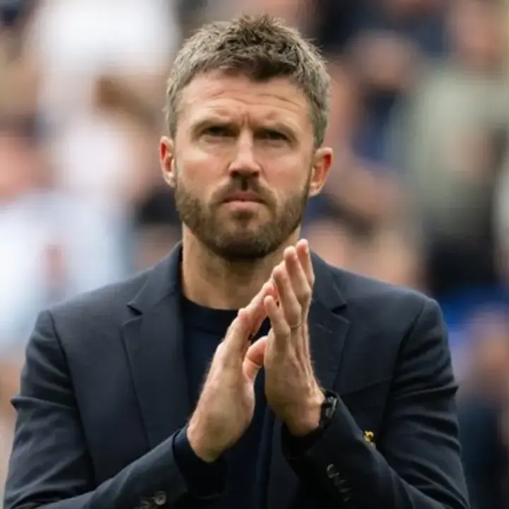 Pertahanan MU Keropos, Michael Carrick Ungkap Penyebabnya