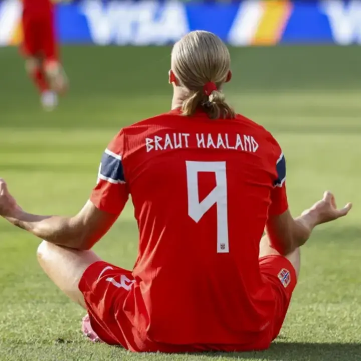 Kenapa Erling Haaland Pakai Nama Braut Haaland di Jersey Timnas Norwegia?