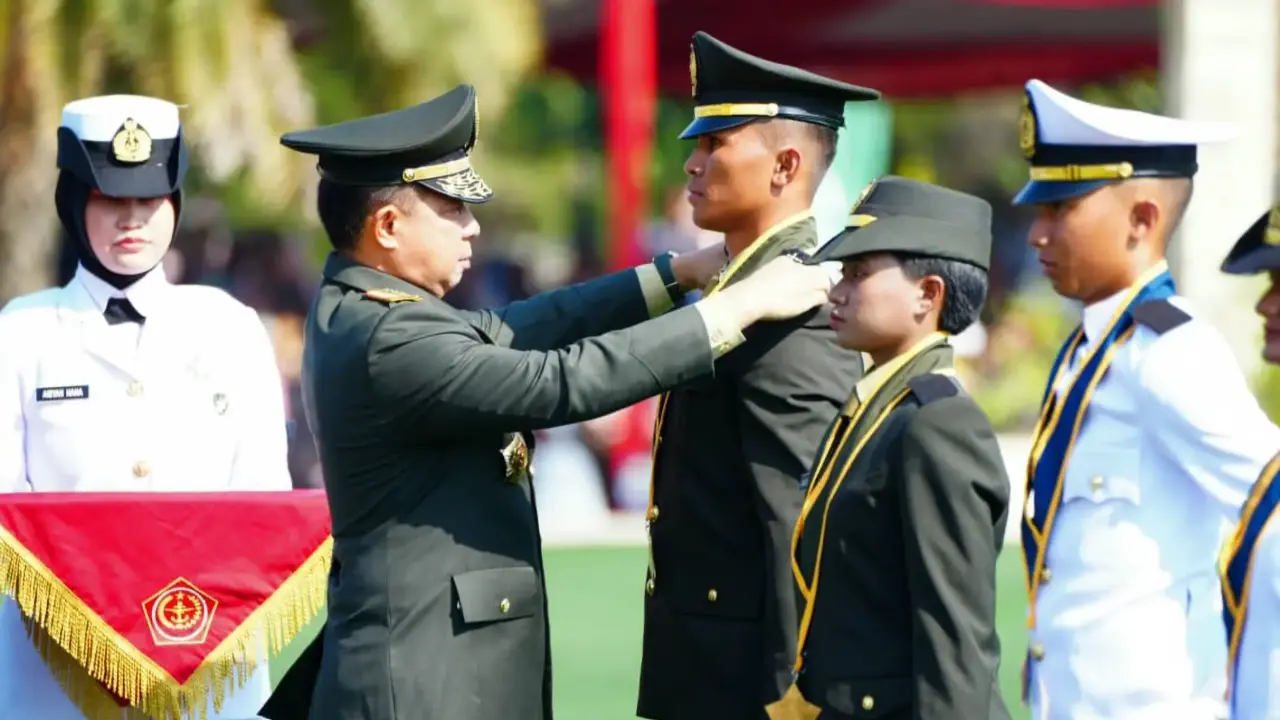 Panglima TNI Lantik 734 Perwira Prajurit Karier TNI TA