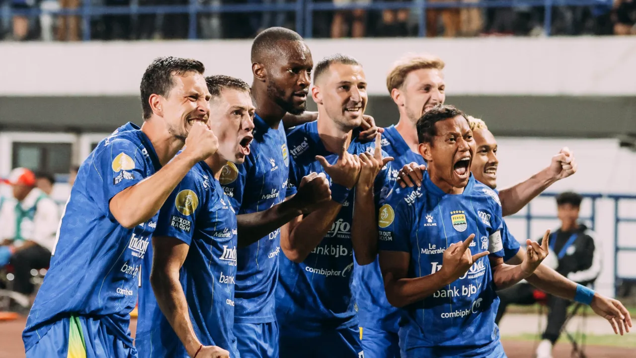 Pemain Persib Selebrasi Di Laga Vs Psm