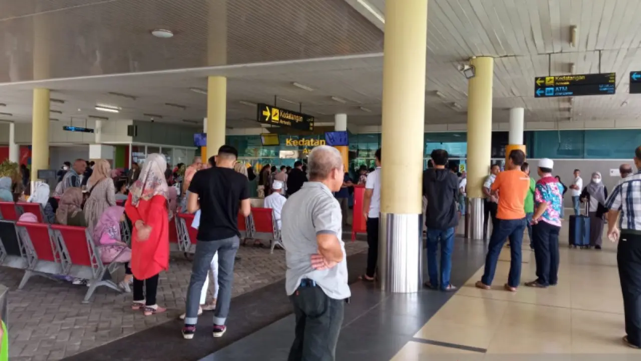 Penumpang Bandara Sultan Thaha Saifuddin Jambi