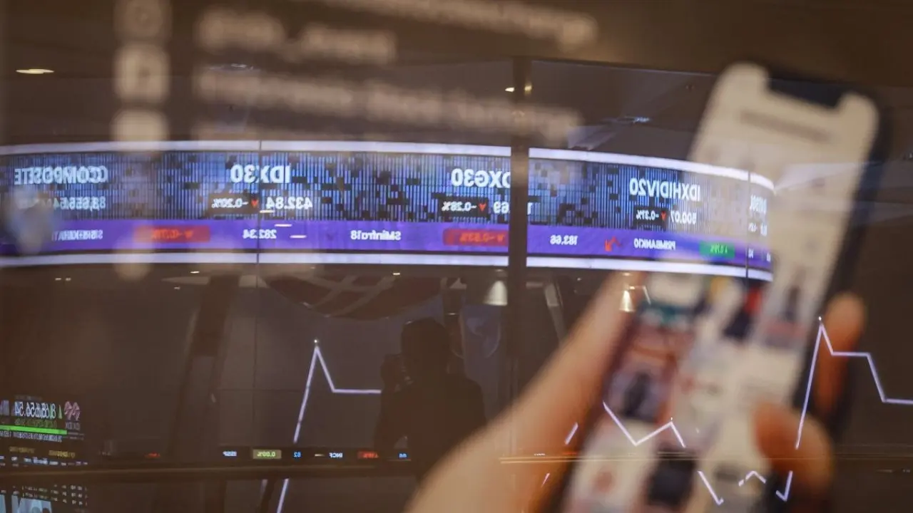 10 Saham Paling Banyak Diborong Asing Saat IHSG Menguat, DSSA Pimpin Net Buy Rp69,29 Miliar 10 Saham Paling Banyak Diborong Asing Saat IHSG Menguat, DSSA Pimpin Net Buy Rp69,29 Miliar