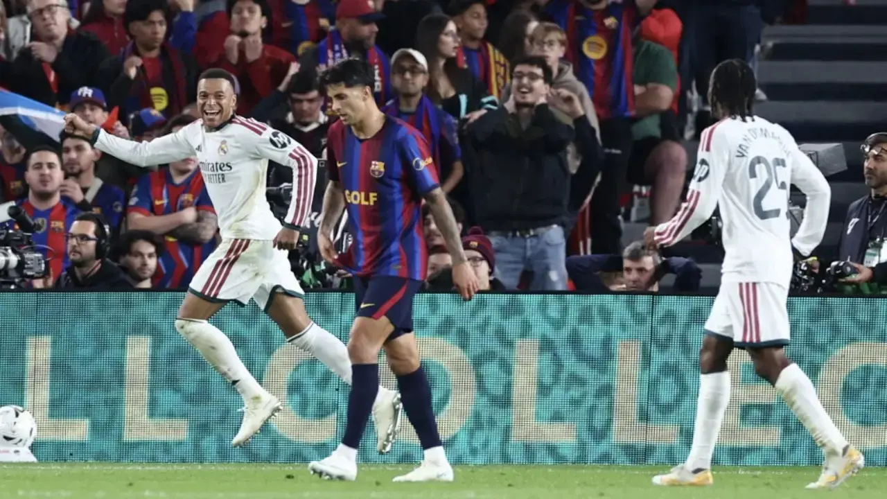 5 Pemain Barcelona yang Tampil Buruk Saat Kalah 1-2 dari Real Madrid, Lamine Yamal Ikut Disorot 5 Pemain Barcelona yang Tampil Buruk Saat Kalah 1-2 dari Real Madrid, Lamine Yamal Ikut Disorot