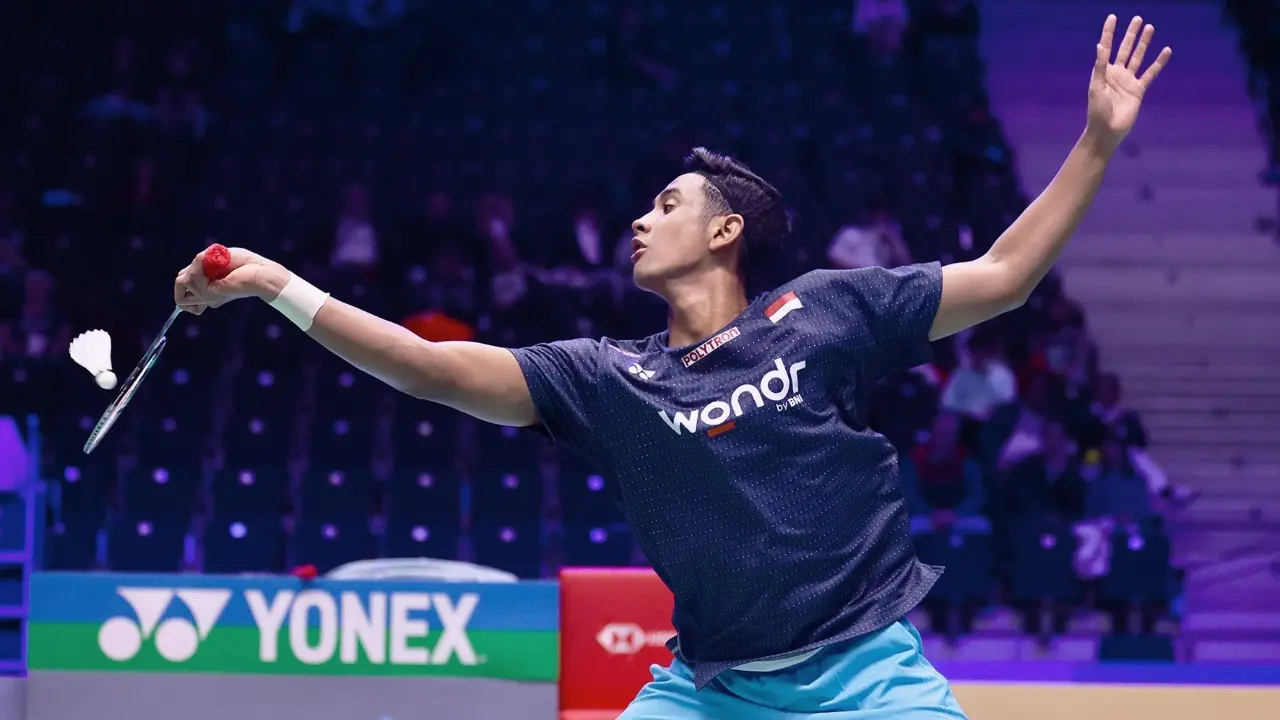 Alwi Farhan Tersingkir di Perempat Final French Open 2026 Usai Kalah 0-2 dari Hu Zhe An Alwi Farhan Tersingkir di Perempat Final French Open 2026 Usai Kalah 0-2 dari Hu Zhe An
