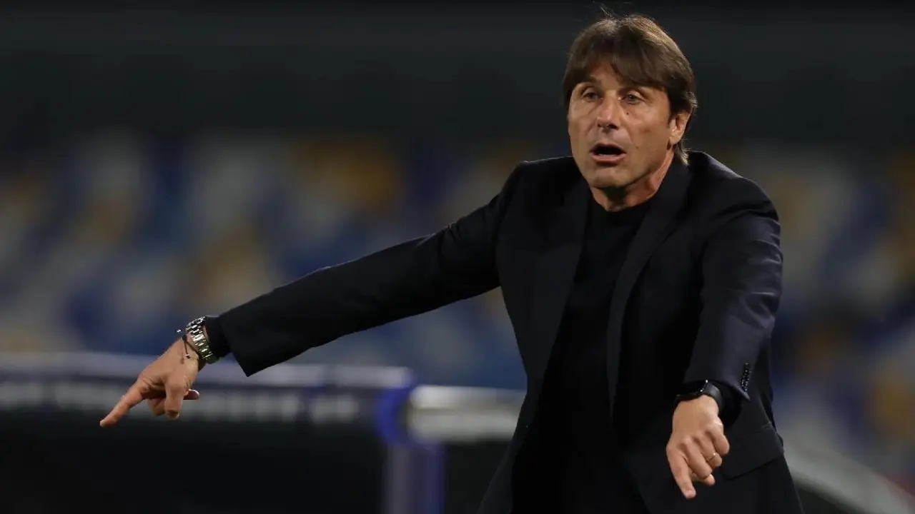 Antonio Conte Buka Suara soal Masa Depan Usai Sukses Bersama Napoli, Bantah Rumor Tuntutan Finansial dan Kendali Penuh