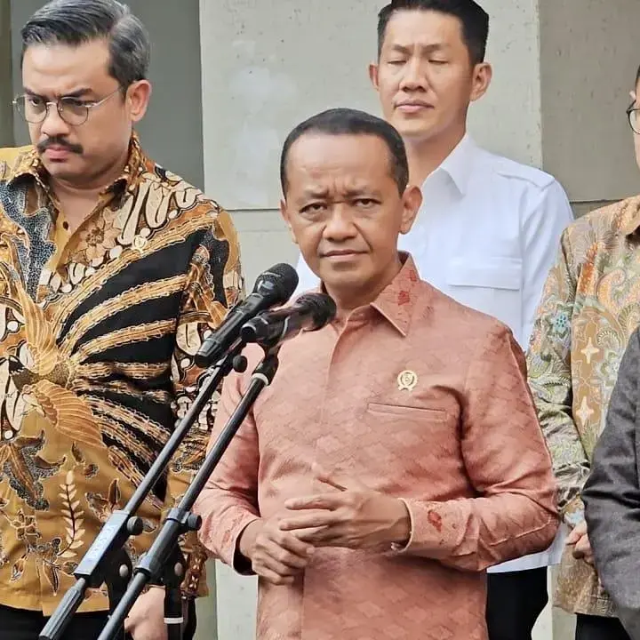 Bahlil Pastikan Stok BBM Nasional Aman Hingga 18 Hari, Antrean di Bali Akibat Kendala Distribusi