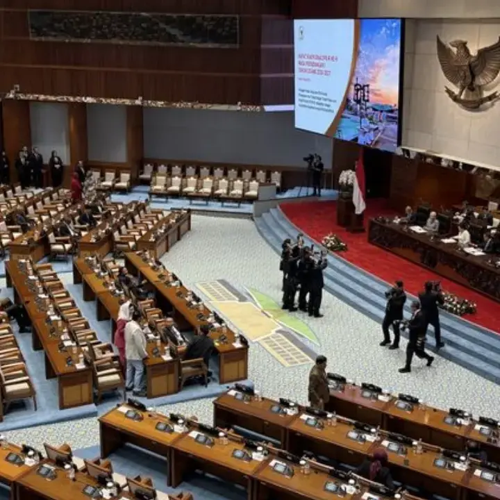 DPR Sahkan UU Pelindungan Ketenagakerjaan, Ini Poin Penting yang Perlu Diketahui Para Pekerja di Indonesia