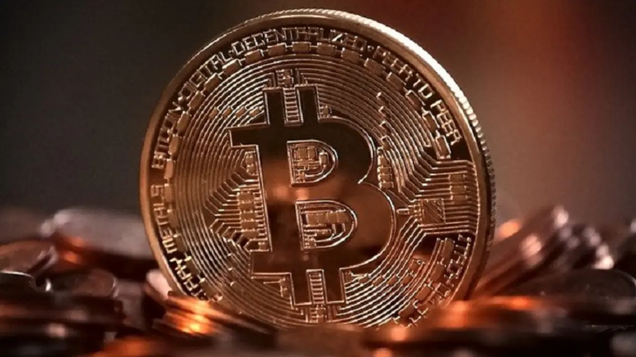 Harga Bitcoin 21 Oktober Melonjak 1,1 Persen ke US$ 82.886, Reli Saham AS Jadi Pendorong Utama