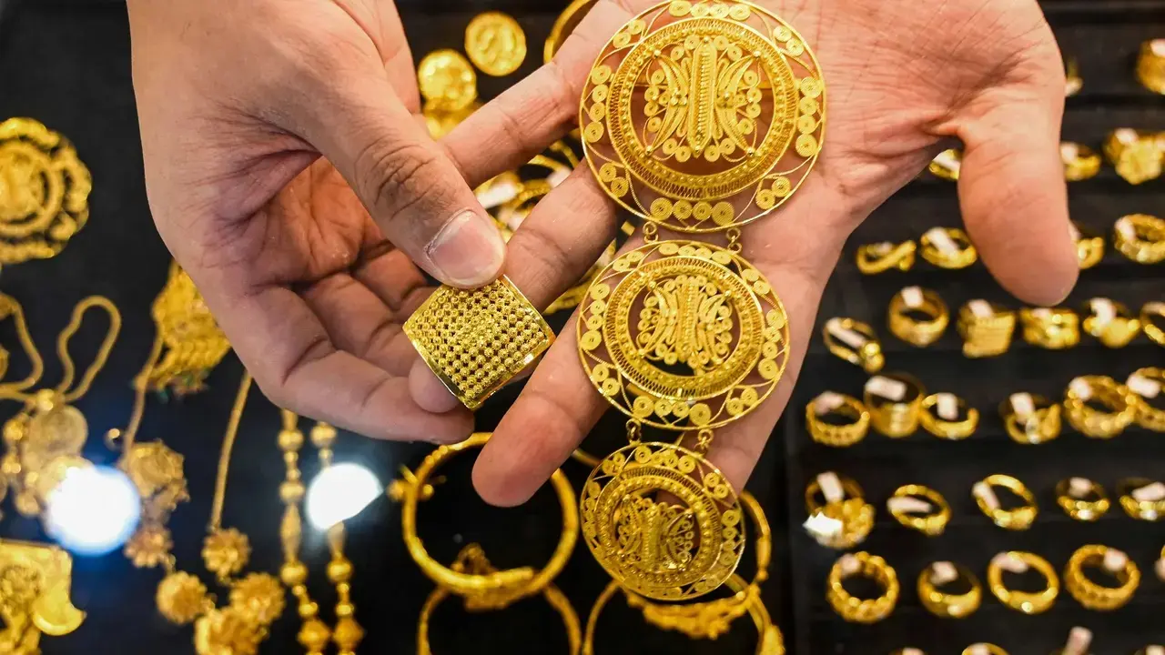 Harga Emas Perhiasan Minggu 25 Oktober Stabil, Simak Daftar Harga di Raja Emas, HRTA, dan Laku Emas