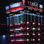 IHSG Anjlok 11,57 Persen, Investor Asing Ramai-Ramai Lepas Saham BBCA, BBRI, hingga BMRI