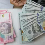 Kurs Dolar AS Selasa 20 Oktober: Rupiah Rebound, Simak Harga di BCA, Mandiri, BRI dan BNI Kurs Dolar AS Selasa 20 Oktober: Rupiah Rebound, Simak Harga di BCA, Mandiri, BRI dan BNI