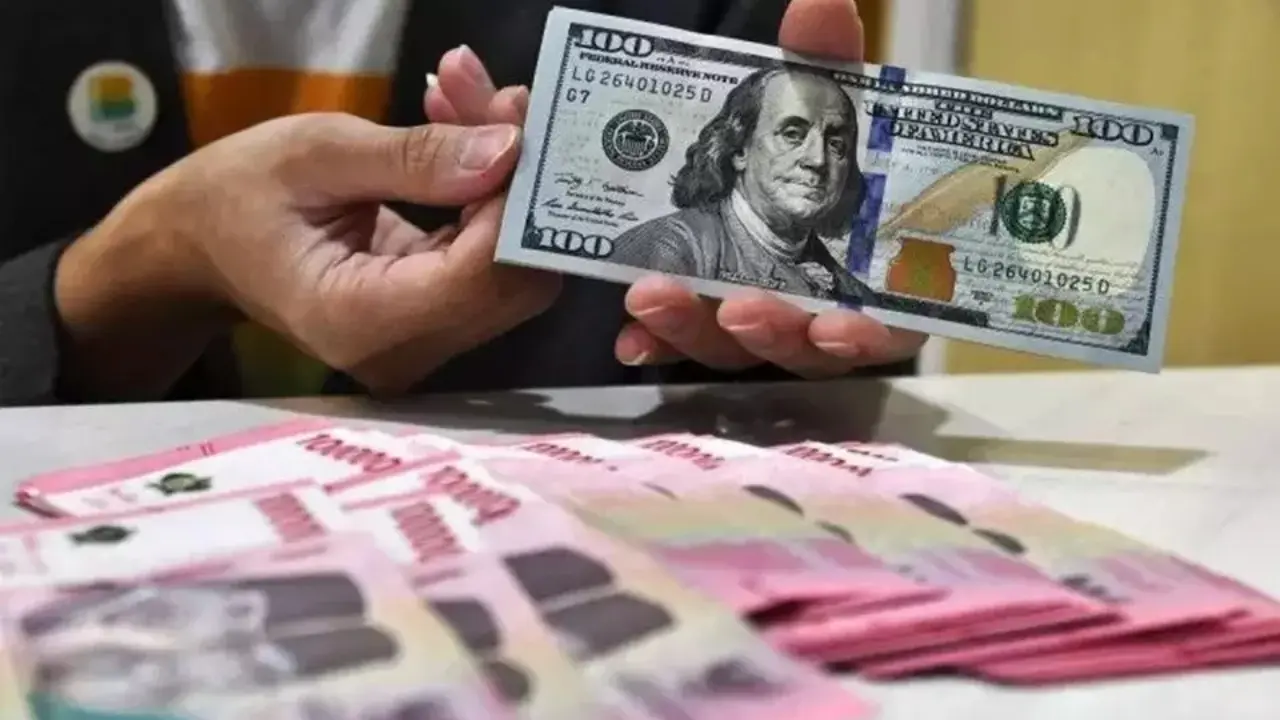 Kurs Dolar AS di BCA, Mandiri, BRI, BNI Hari Ini 15 Oktober, Rupiah Dibuka Melemah ke Rp17.948