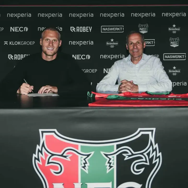 Mitchel Bakker Resmi Gabung NEC Nijmegen, Eks Pemain Ajax Berpeluang Hadapi Mantan Klub di Eredivisie