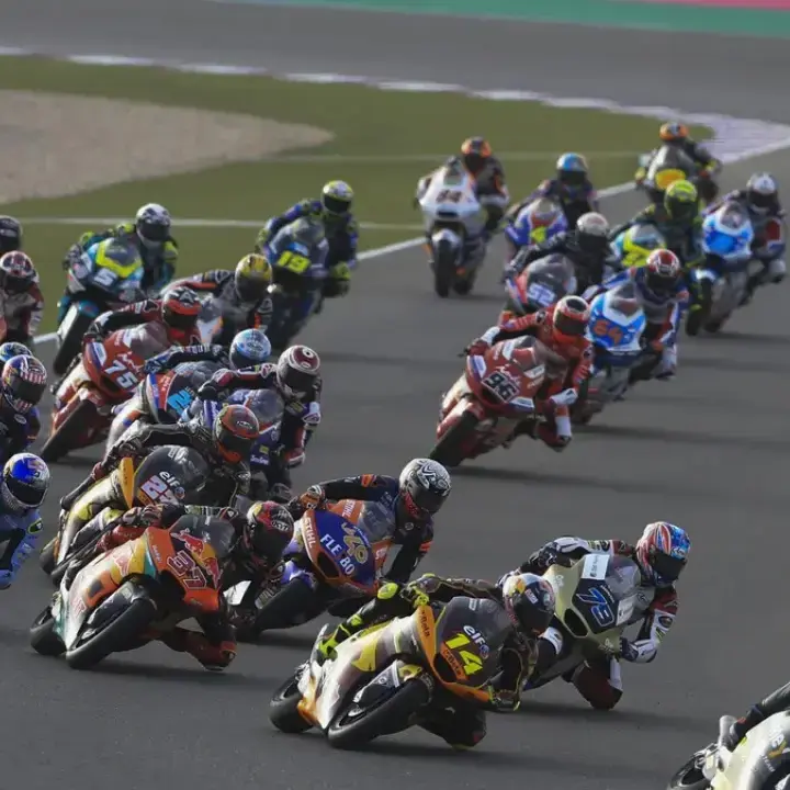Moto2 Mandalika 2026 Dihentikan Sementara, Empat Pebalap Terlibat Kecelakaan Beruntun di Tikungan Pertama
