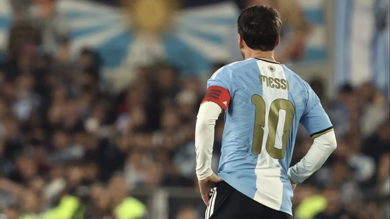 Tangis Lionel Messi Warnai Laga Perpisahan Bersama Argentina Vs Benin Di Stadion Monumental Buenos Aires (1)