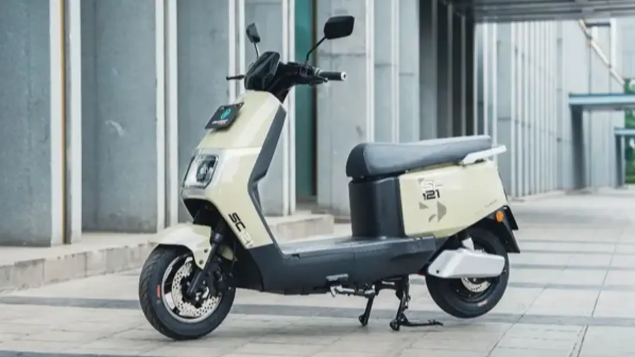 United E-Motor Rilis SC121 dan SC122 Versi Lithium, Jarak Tempuh 75 Km United E-Motor Rilis SC121 dan SC122 Versi Lithium, Jarak Tempuh 75 Km