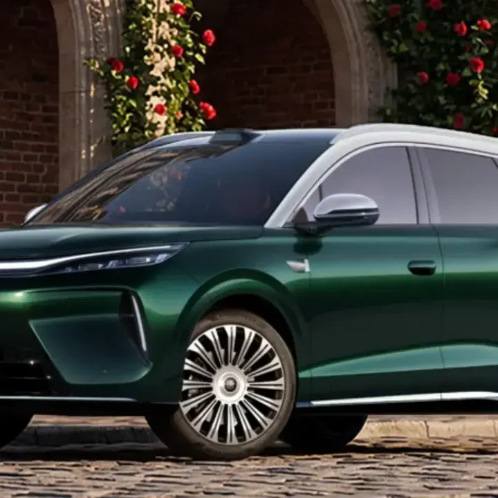 BYD Ungkap Interior Tang Generasi Ketiga dengan Dua Pilihan Warna