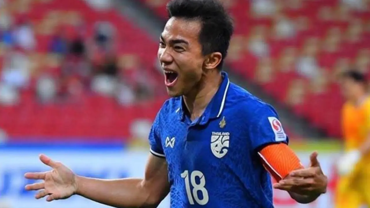 Chanathip Songkrasin Kapten Timnas Thailand
