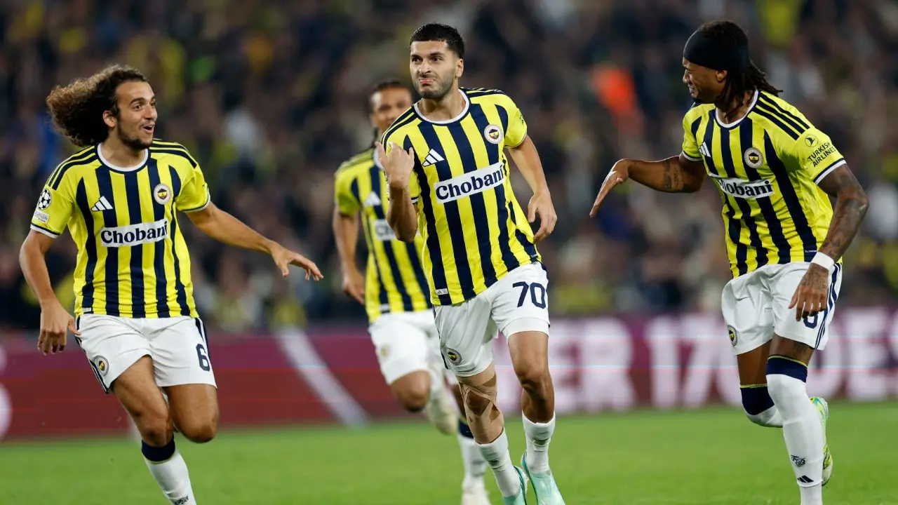 Hasil Fenerbahce vs Slavia Praha di Liga Champions 2026/2027