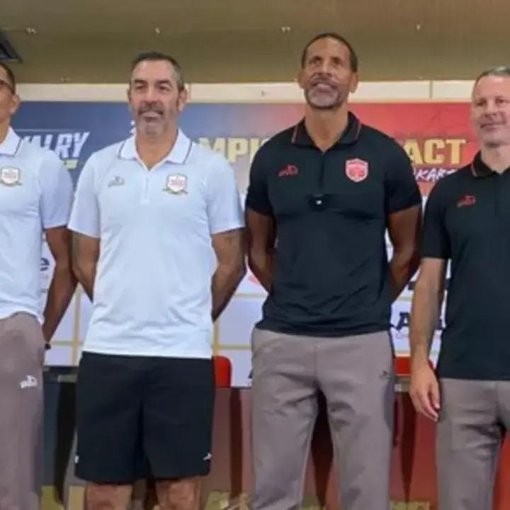 Rio Ferdinand Janji Bawa United Legends Menang Atas Arsenal di GBK