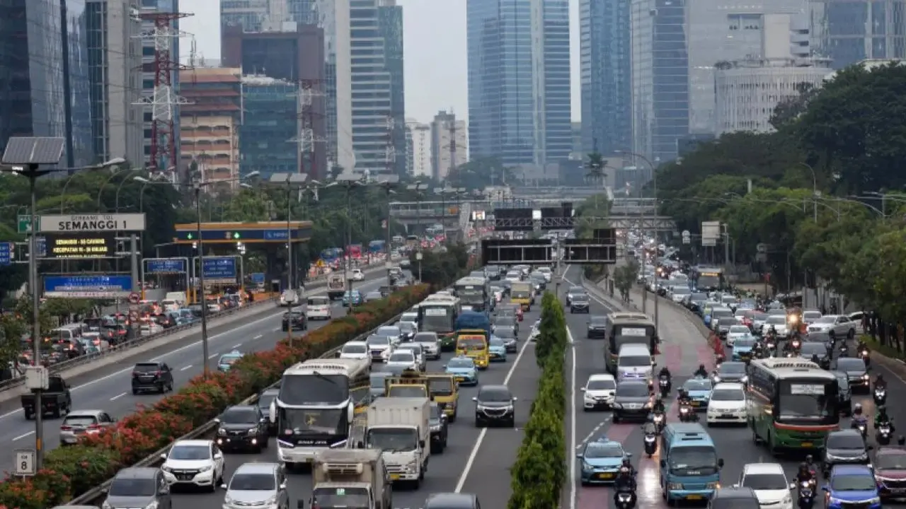 Ekonomi RI Diproyeksi Tumbuh 5,3% pada 2027, Ini Tantangan yang Harus Dihadapi
