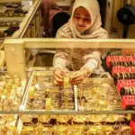 Pergerakan Harga Emas Perhiasan Hari Ini 17 Oktober di Raja Emas, HRTA, dan Laku Emas Pergerakan Harga Emas Perhiasan Hari Ini 17 Oktober di Raja Emas, HRTA, dan Laku Emas