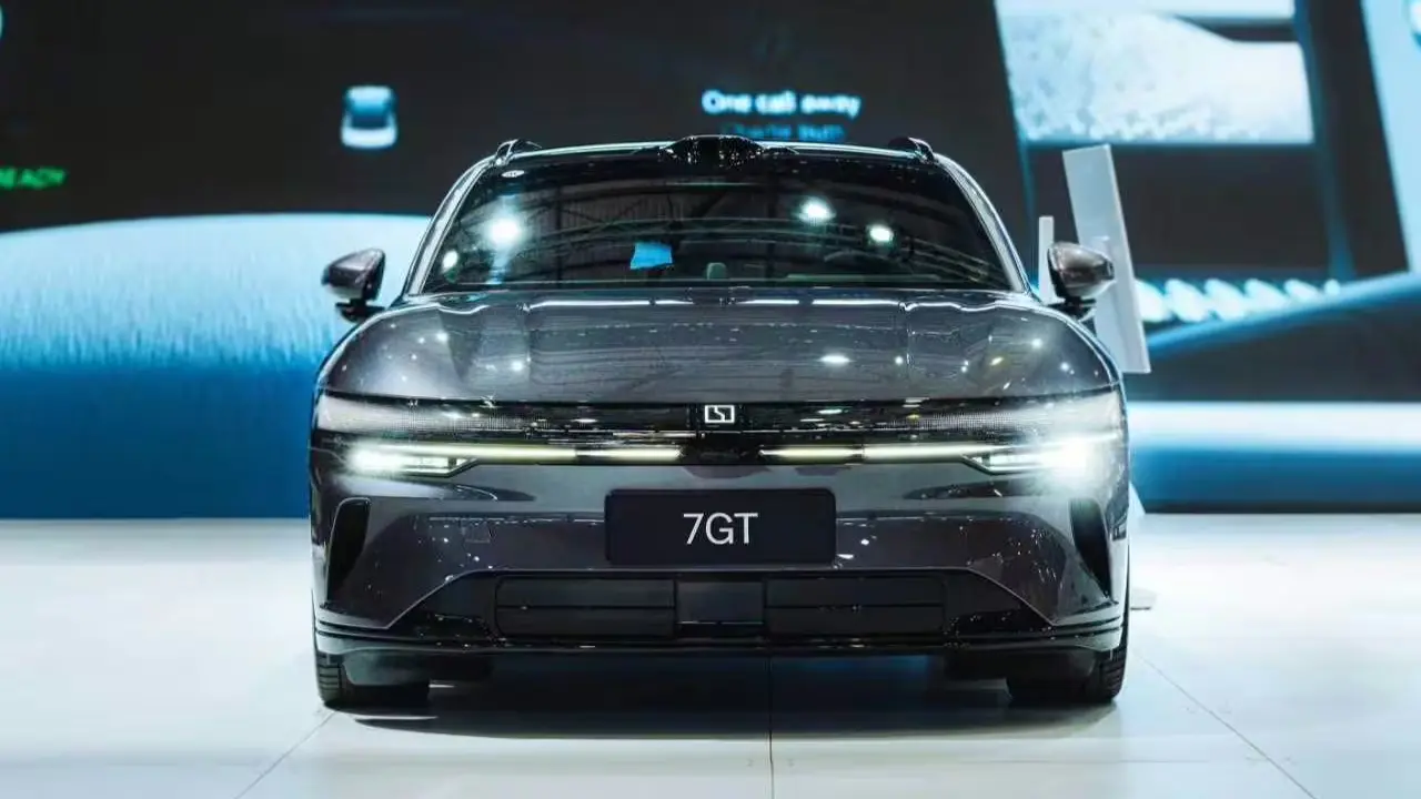Zeekr 007 GT