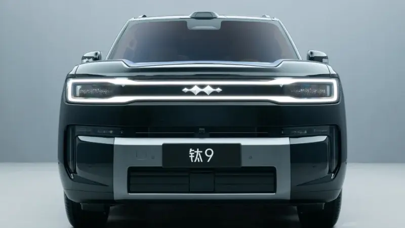 BYD Fang Cheng Bao Ti 9 Meteorite Black