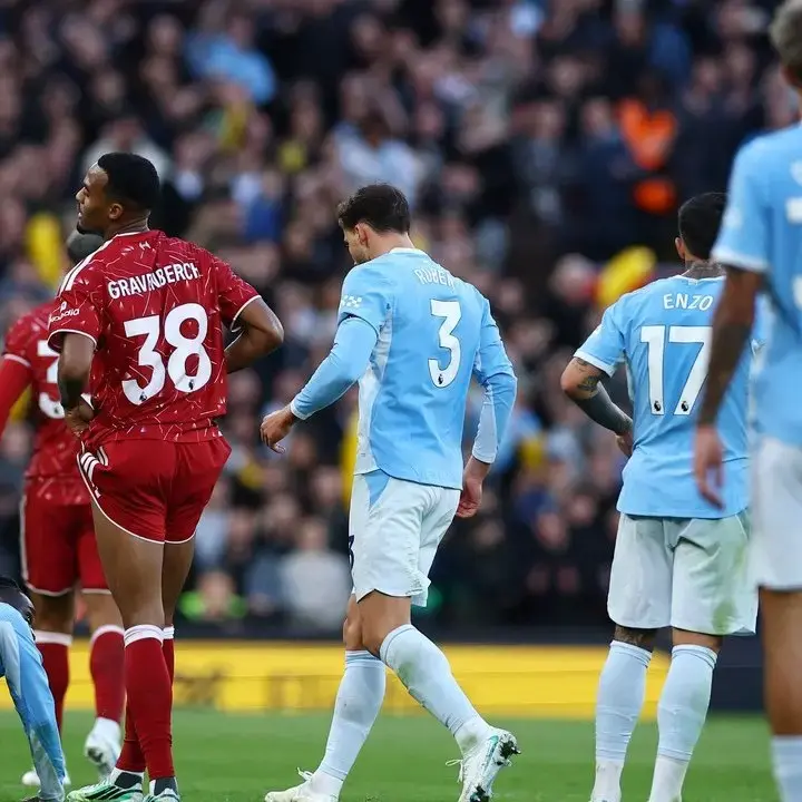 Iraola Sebut Liverpool Lebih Baik dari Man City Sebelum Kartu Merah Gravenberch
