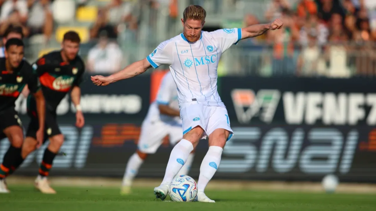 Hasil Venezia vs Napoli: Penalti De Bruyne Gagal, Partenopei Tumbang Hasil Venezia vs Napoli: Penalti De Bruyne Gagal, Partenopei Tumbang