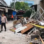Polisi Mulai Bersihkan Pasar Cimanggis Usai Insiden Ledakan Maut